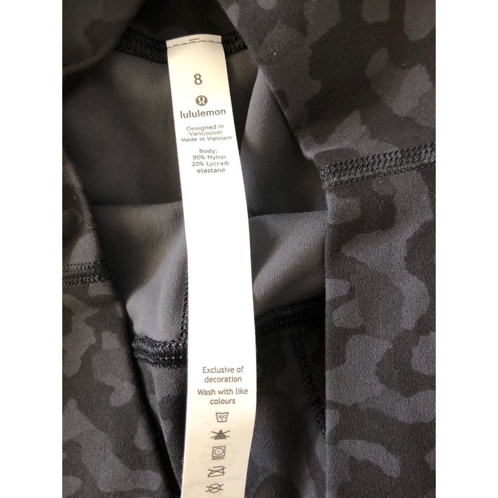 Lululemon Align Crop 21" Camo Size 8 NWT - Picture 6 of 6